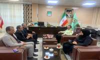 دیدار مدیر شبکه بهداشت و درمان فومن با فرماندهی انتظامی شهرستان فومن بمناسبت گرامیداشت هفته نیروی انتظامی
