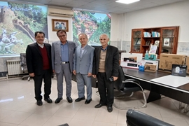 اهدای دو دستگاه رایانه و تجهیزات آن به ارزش یک میلیارد ریال به شبکه بهداشت و درمان فومن 